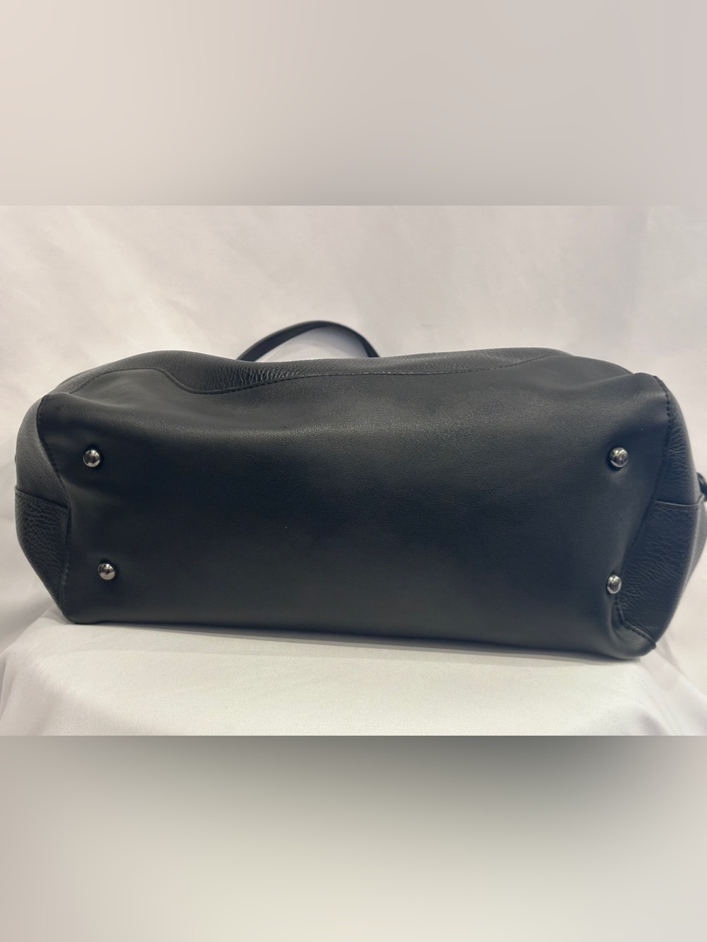 Sondra Roberts Black Tote Shoulder Bag with Removable Interior Pouch - Picture 7 of 11